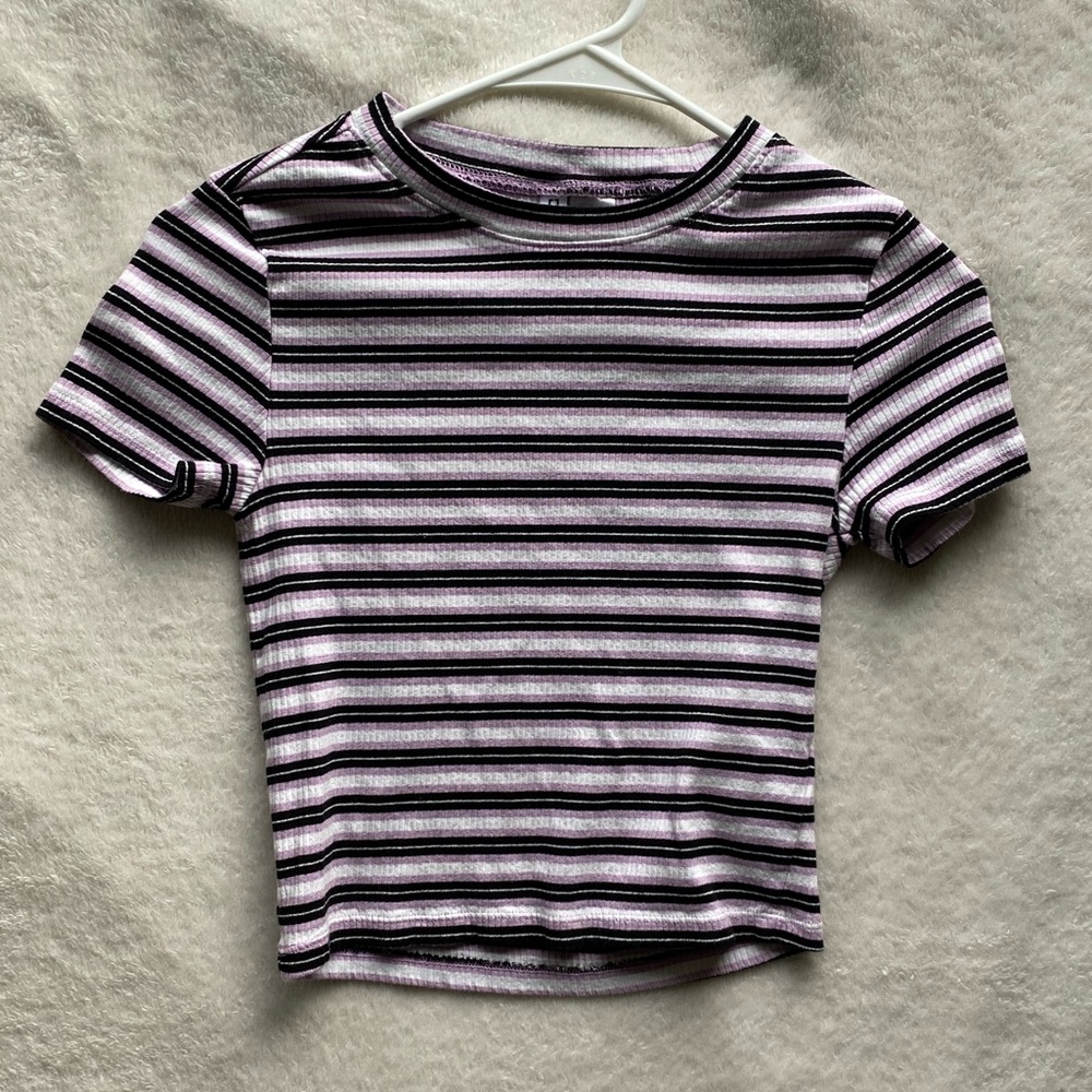 Divided striped crop top size S